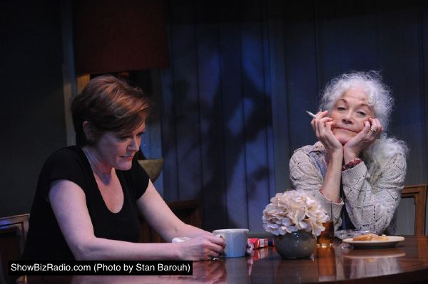 Deborah Hazlett as Barbara Fordham and Linda Thorson as Violet Weston